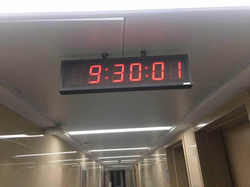 标准时钟系统